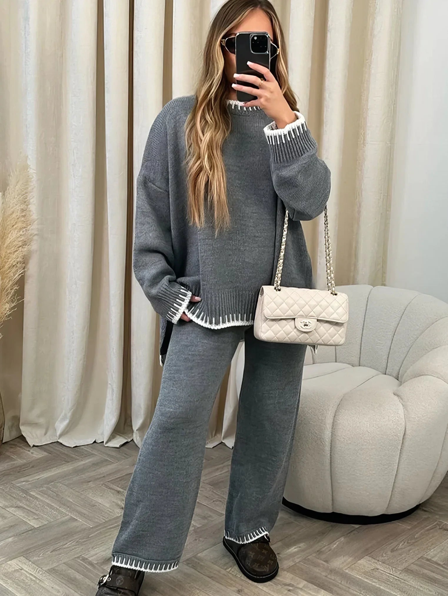 Gris / 18